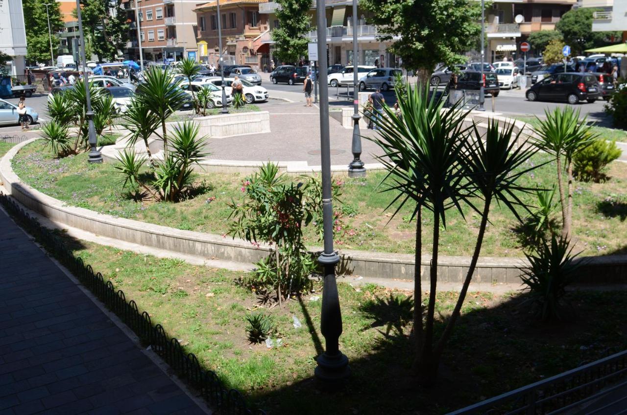 Come A Casa Pretty Apartment Lido di Ostia Exterior foto