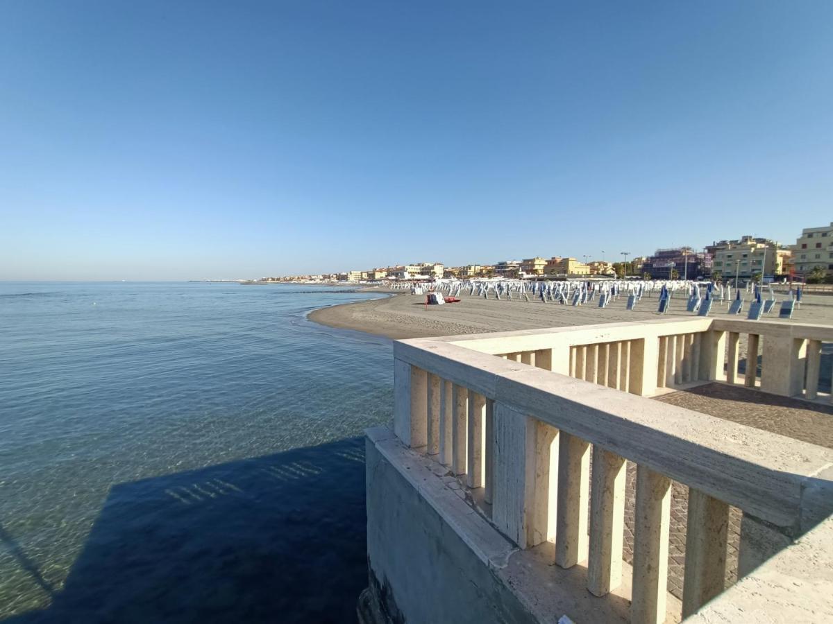 Come A Casa Pretty Apartment Lido di Ostia Exterior foto